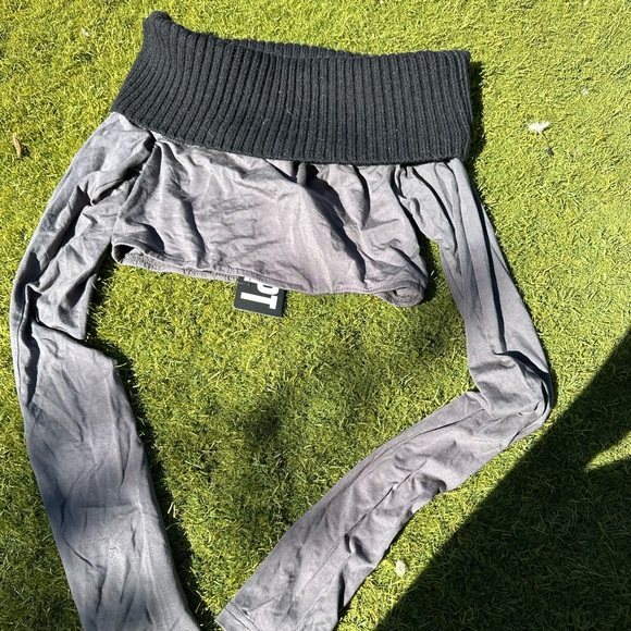 The Kript Binita Sweater - Picture 2 of 6